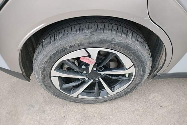 Used AION Y 2023 Plus 510 Smart Edition Right Rear Wheel Hub