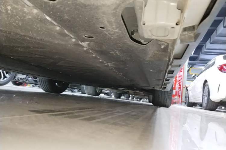Used AION Y 2023 Plus 610 Smart Edition Ternary Lithium Right Side Sill