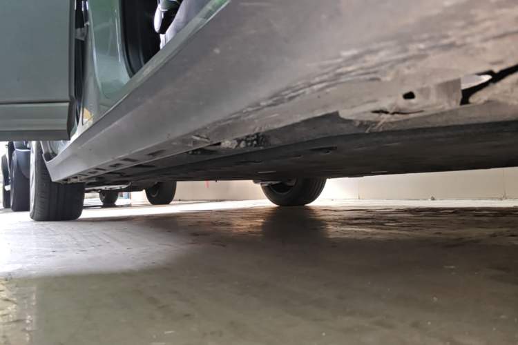 Used AION Y 2023 Plus 510 Enjoy Edition Right Side Sill