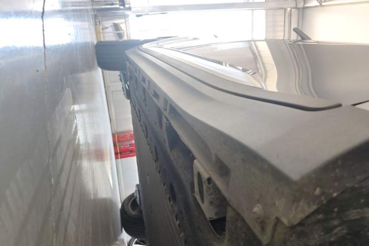 Used AION Y 2023 Younger Star Edition Right Side Sill
