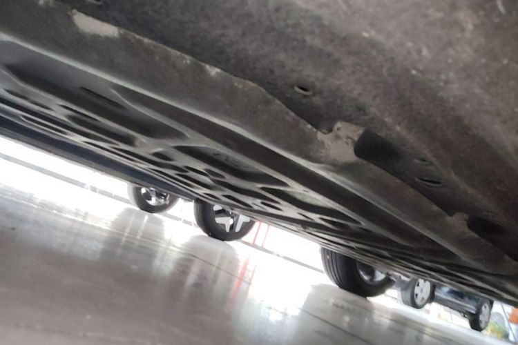 Used AION Y 2023 Plus 510 Enjoy Edition Right Side Sill