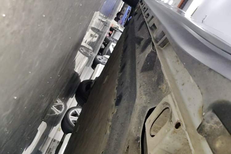Used AION Y 2023 Plus 510 Enjoy Edition Right Side Sill