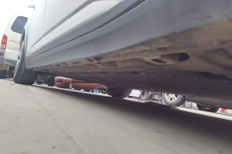 Used AION Y 2023 Plus 610 Enjoy Edition Right Side Sill