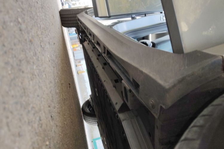 Used AION Y 2023 Plus 510 Enjoy Edition Right Side Sill