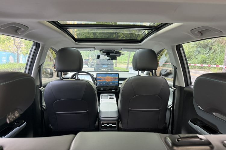 Used AION Y 2023 Younger Star Edition Roof