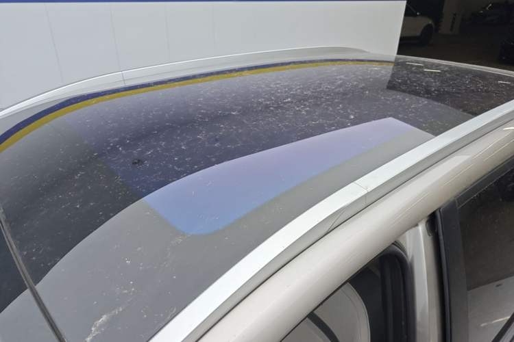 Used AION Y 2023 Plus 510 Smart Edition Roof