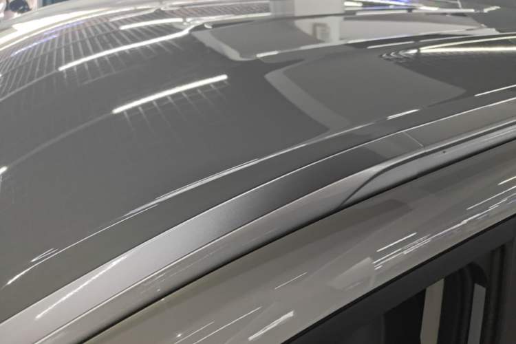 Used AION Y 2023 Plus 510 Enjoy Edition Roof