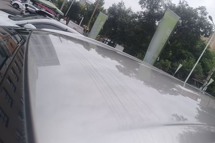 Used AION Y 2023 Younger Roof