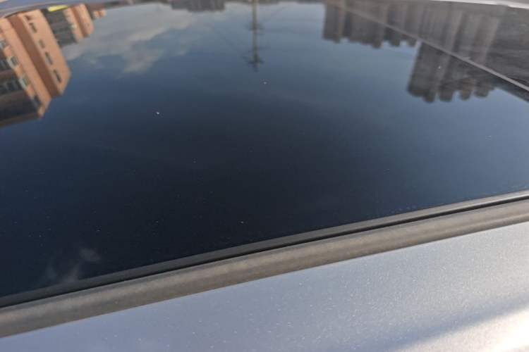 Used AION Y 2023 Younger Star Edition Roof