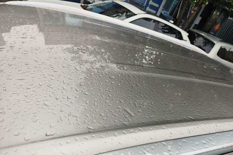 Used AION Y 2023 Plus 610 Enjoy Edition Roof