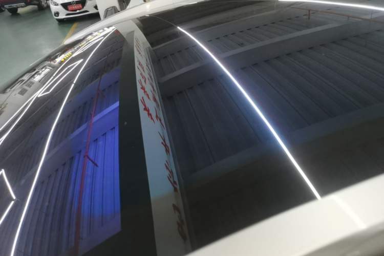 Used AION Y 2023 Younger Roof