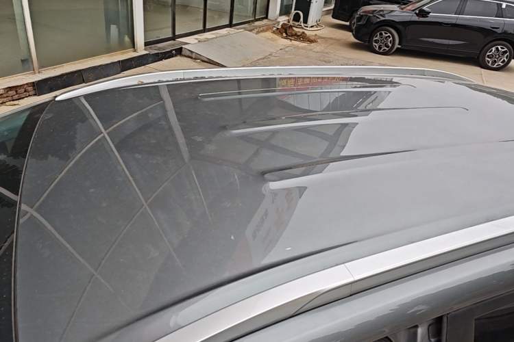 Used AION Y 2023 Plus 510 Enjoy Edition Roof