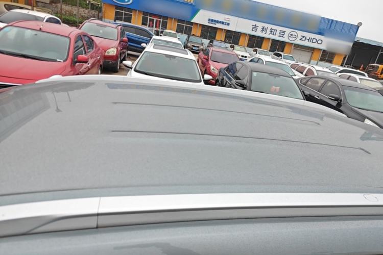 Used AION Y 2023 Plus 510 Enjoy Edition Roof