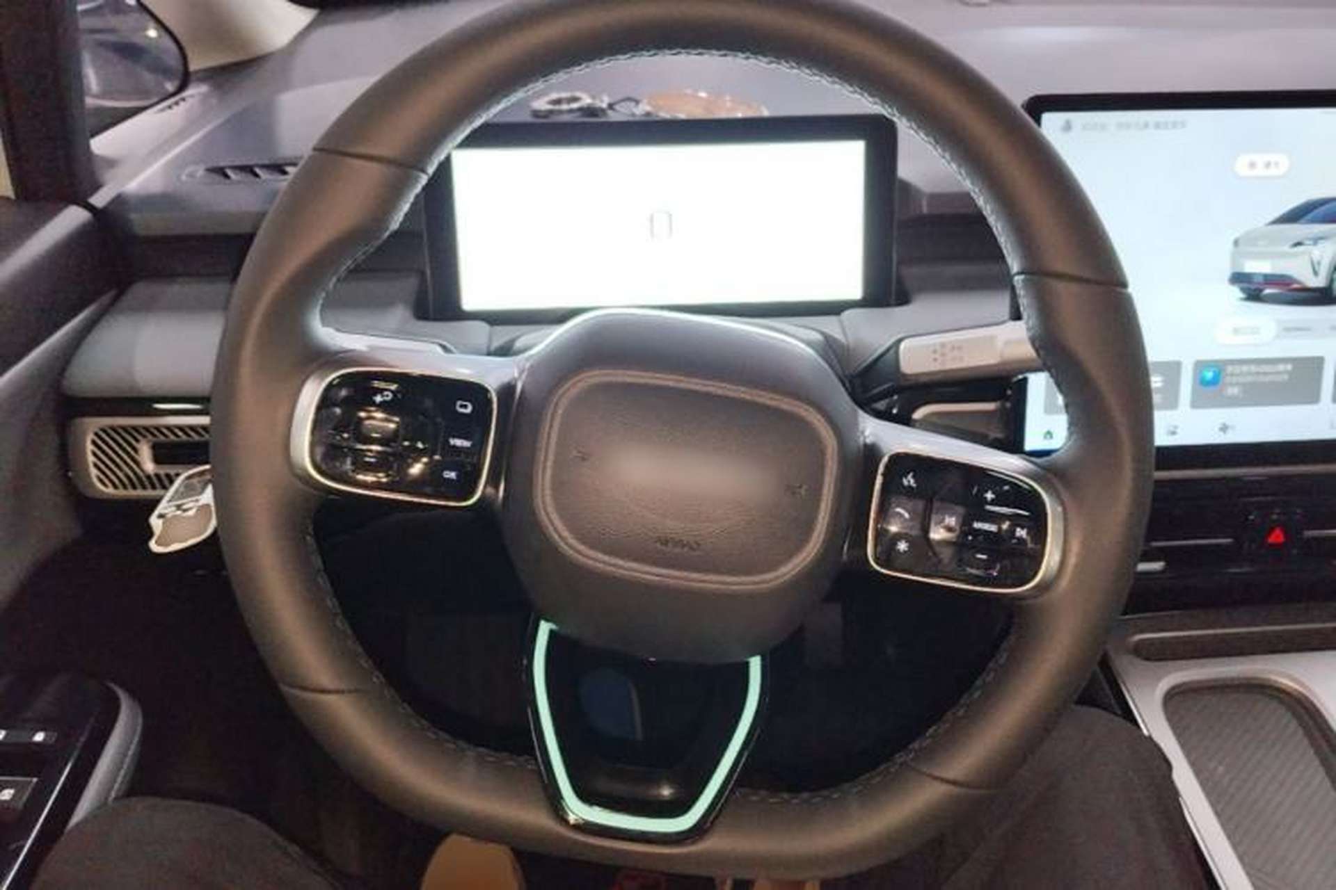 Used AION Y 2023 Plus 610 Smart Edition Ternary Lithium Steering Wheel