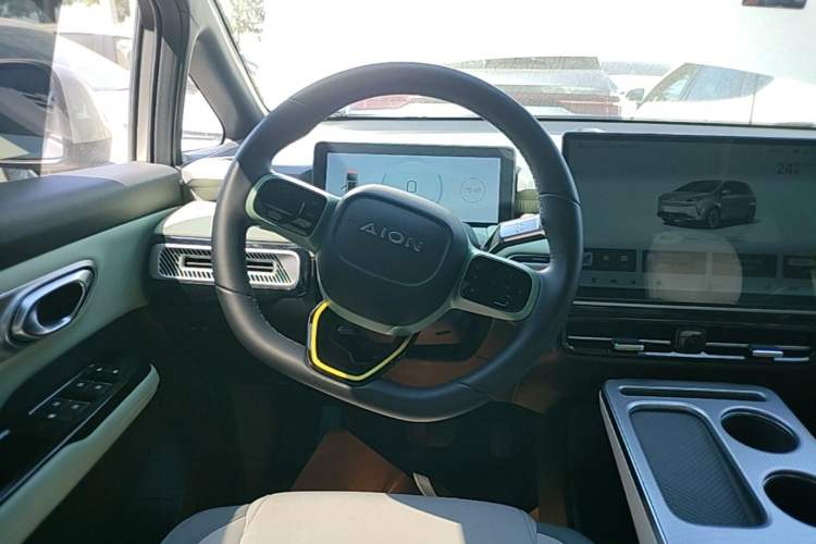 Used AION Y 2023 Younger Steering Wheel