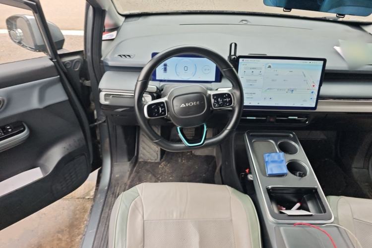 Used AION Y 2023 Plus 610 Enjoyment Edition Ternary Lithium Steering Wheel