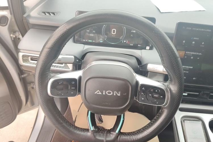 Used AION Y 2023 Younger Steering Wheel