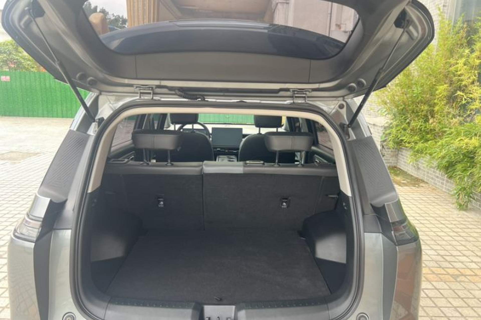 Used AION Y 2023 Plus 510 Smart Edition Trunk