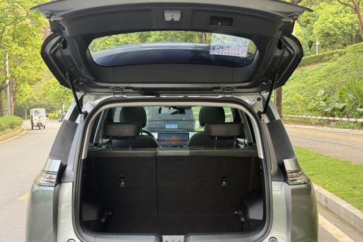 Used AION Y 2023 Younger Star Edition Trunk