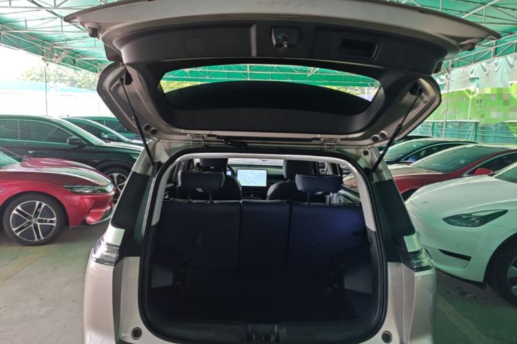 Used AION Y 2023 Plus 510 Enjoy Edition Trunk
