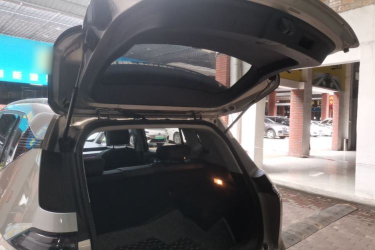 Used AION Y 2023 Plus 510 Smart Edition Trunk