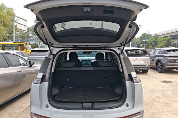 Used AION Y 2023 Plus 610 Enjoy Edition Trunk