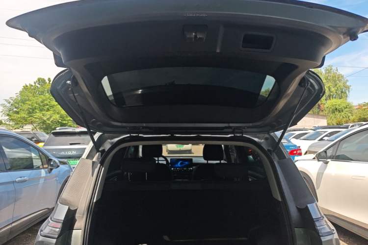 Used AION Y 2023 Plus 510 Enjoy Edition Trunk