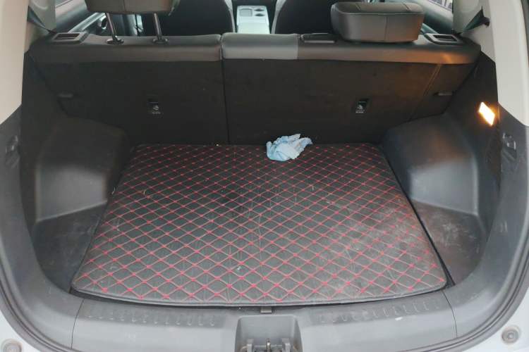 Used AION Y 2023 Younger Star Edition Trunk