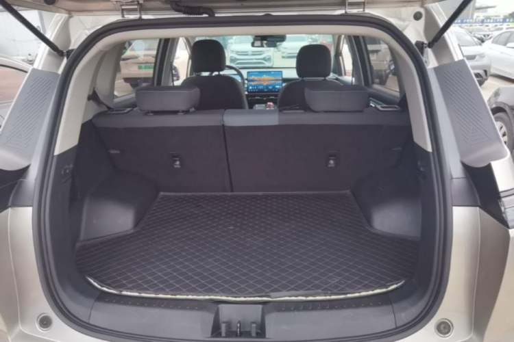 Used AION Y 2023 Plus 610 Enjoy Edition Trunk