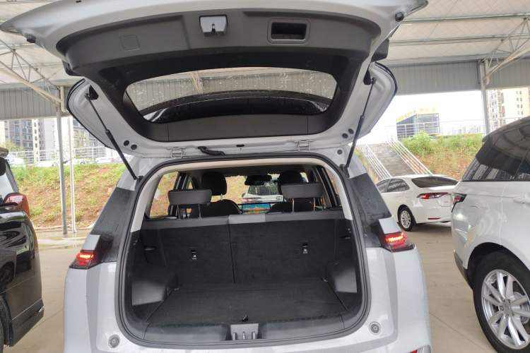 Used AION Y 2023 Plus 510 Enjoy Edition Trunk