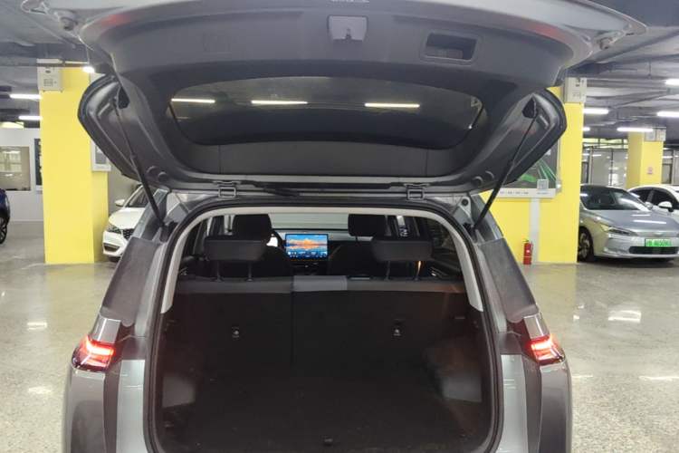 Used AION Y 2023 Plus 510 Enjoy Edition Trunk