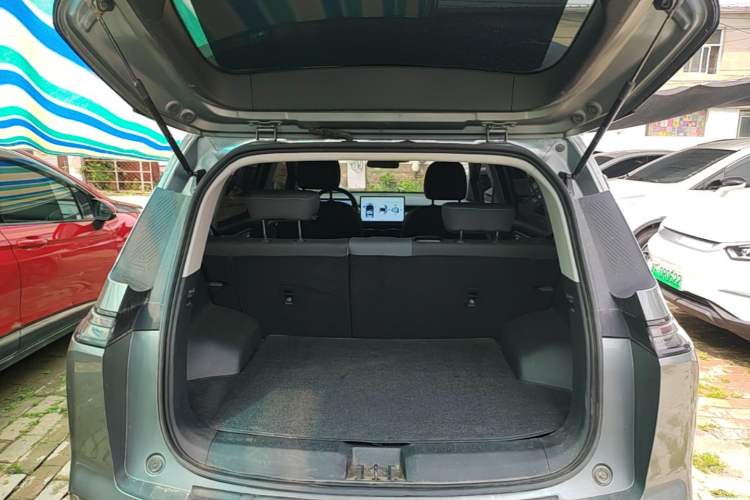 Used AION Y 2023 Plus 510 Enjoy Edition Trunk