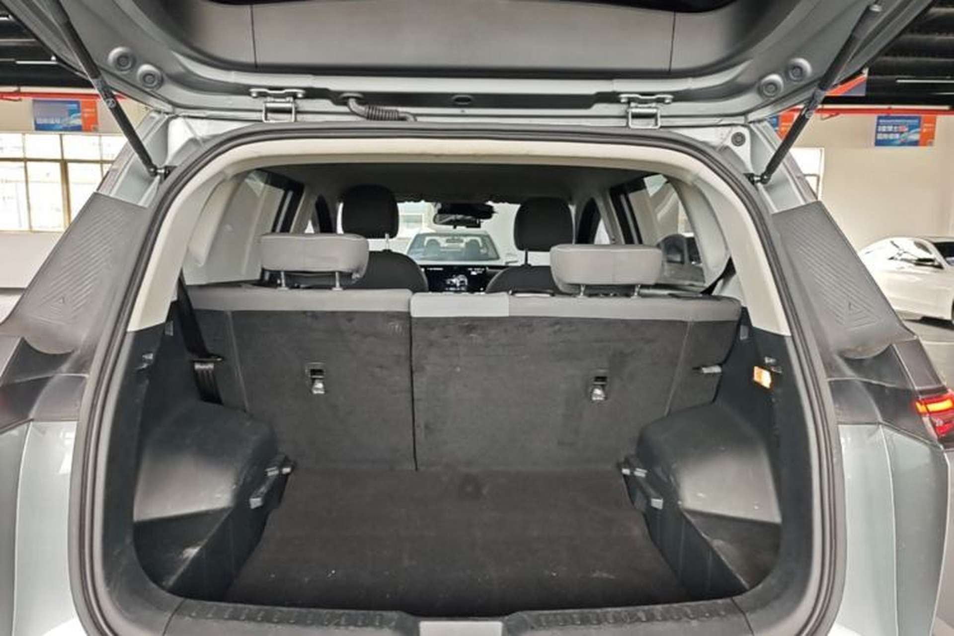 Used AION Y 2023 Plus 510 Enjoy Edition Trunk