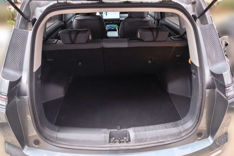 Used AION Y 2023 Plus 510 Enjoy Edition Trunk