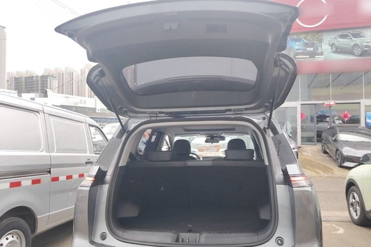 Used AION Y 2023 Younger Star Edition Trunk