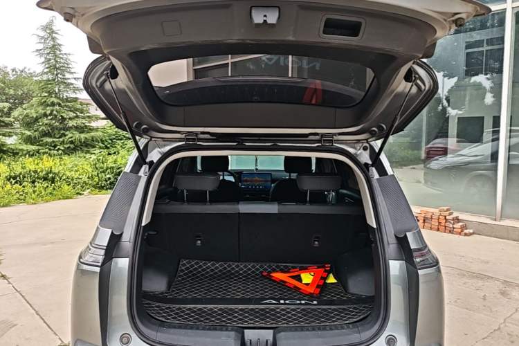 Used AION Y 2023 Plus 510 Enjoy Edition Trunk
