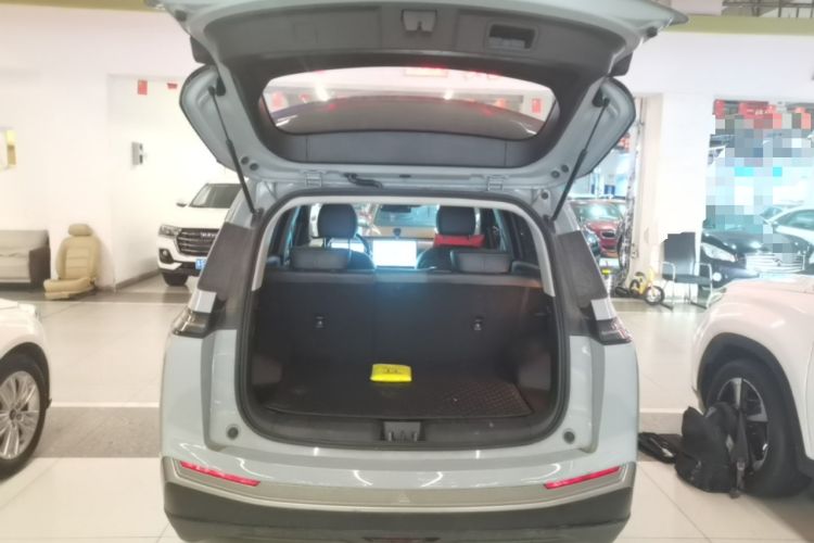 Used AION Y 2023 Plus 510 Smart Edition Trunk