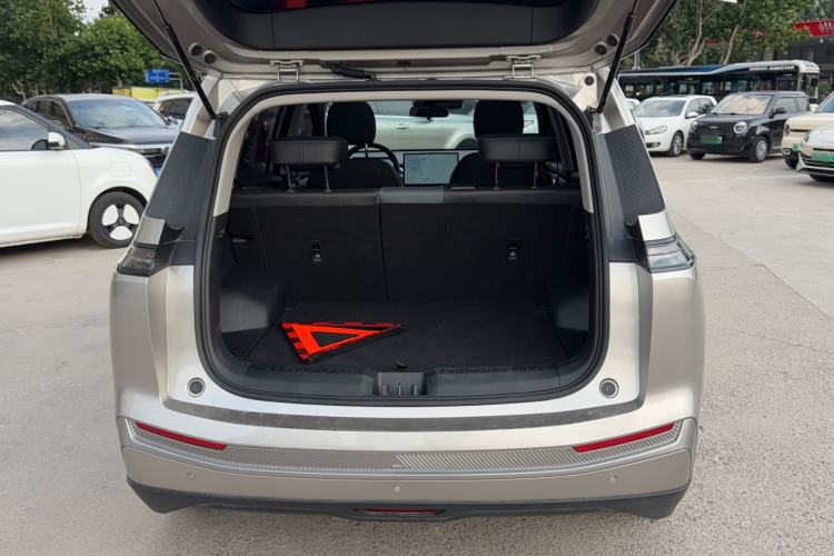 Used AION Y 2023 Plus 510 Smart Edition Trunk