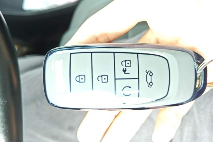 Used AION Y 2023 Younger Vehicle Key