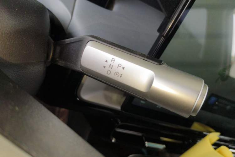Used AION Y 2023 Plus 510 Smart Edition Gear Lever