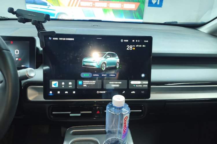 Used AION Y 2023 Plus 510 Smart Edition Audio And AC Panel