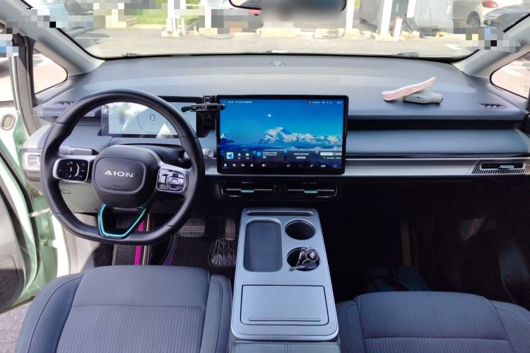Used AION Y 2023 Plus 510 Enjoy Edition Center Console