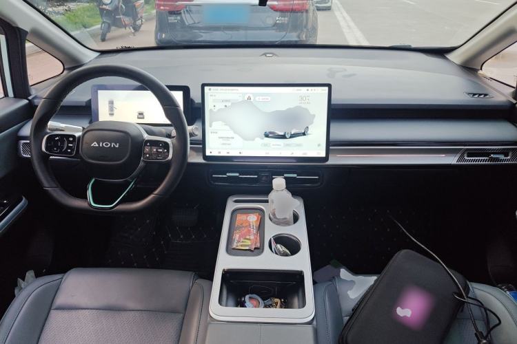 Used AION Y 2023 Plus 510 Smart Edition Center Console