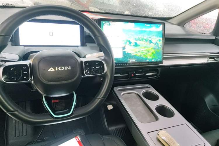 Used AION Y 2023 Plus 510 Smart Edition Center Console