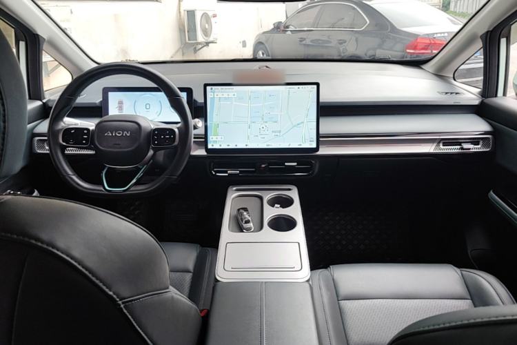 Used AION Y 2023 Plus 510 Smart Edition Center Console