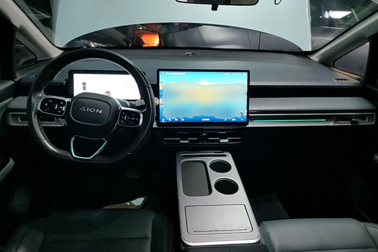 Used AION Y 2023 Plus 510 Smart Edition Center Console