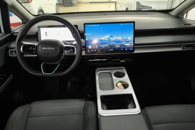 Used AION Y 2023 Younger Star Edition Center Console