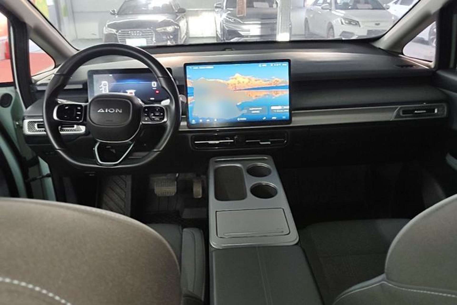 Used AION Y 2023 Younger Center Console