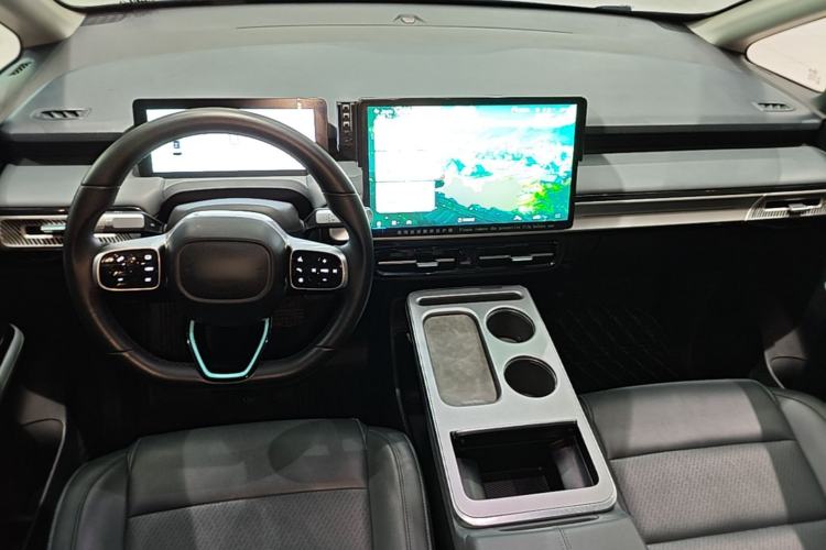 Used AION Y 2023 Plus 510 Smart Edition Center Console