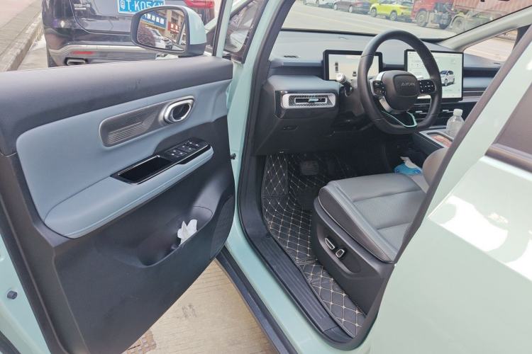 Used AION Y 2023 Plus 510 Smart Edition Driver Seat